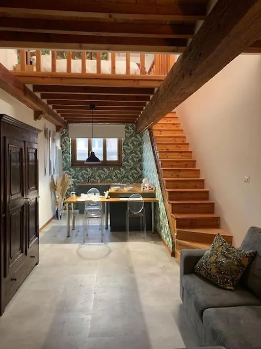 Loft Moderno Ubicato Nel Centro Storico Di Lucca Appartement
